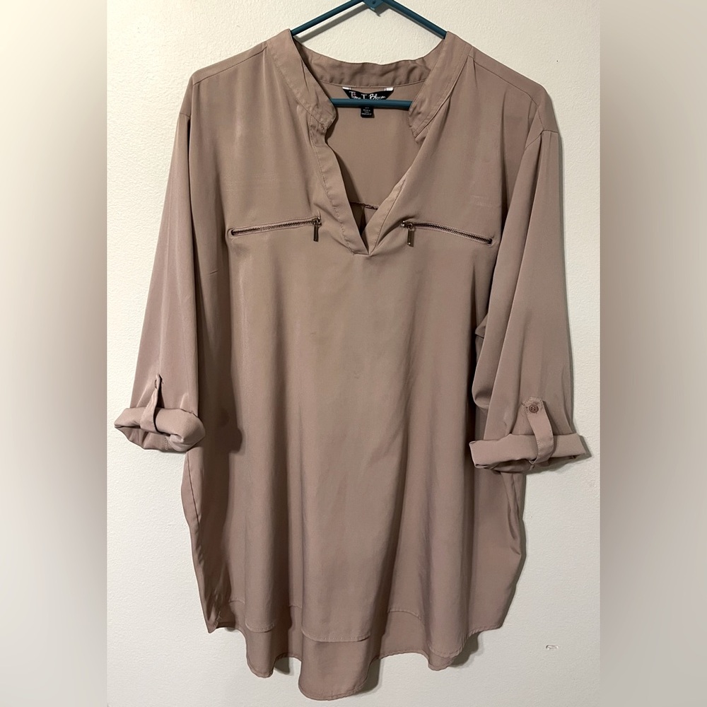 Time To Bloom Hi Low Hem 3/4 Roll Tab Sleeve Chiffon Tunic Blouse! Size 3X.